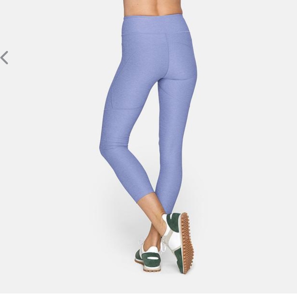 NWT 3/4 leggings in Lilac